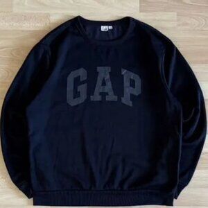 GAP sweatshirt